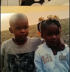 Meet your Posher, Derrick